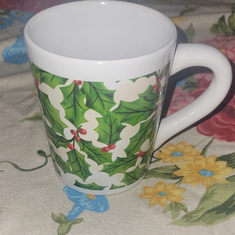 Festive Holly Leaf Coffee Mug Cup Royal Norfolk